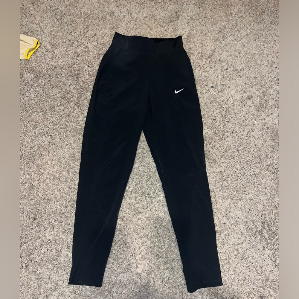 Nike joggers
